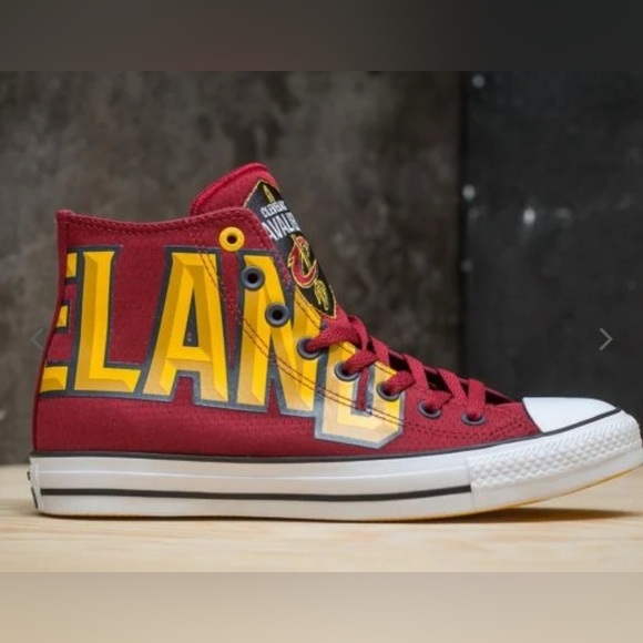 Converse chuck Taylor’s Cleveland Cavaliers High-Top Sneakers - Picture 2 of 4
